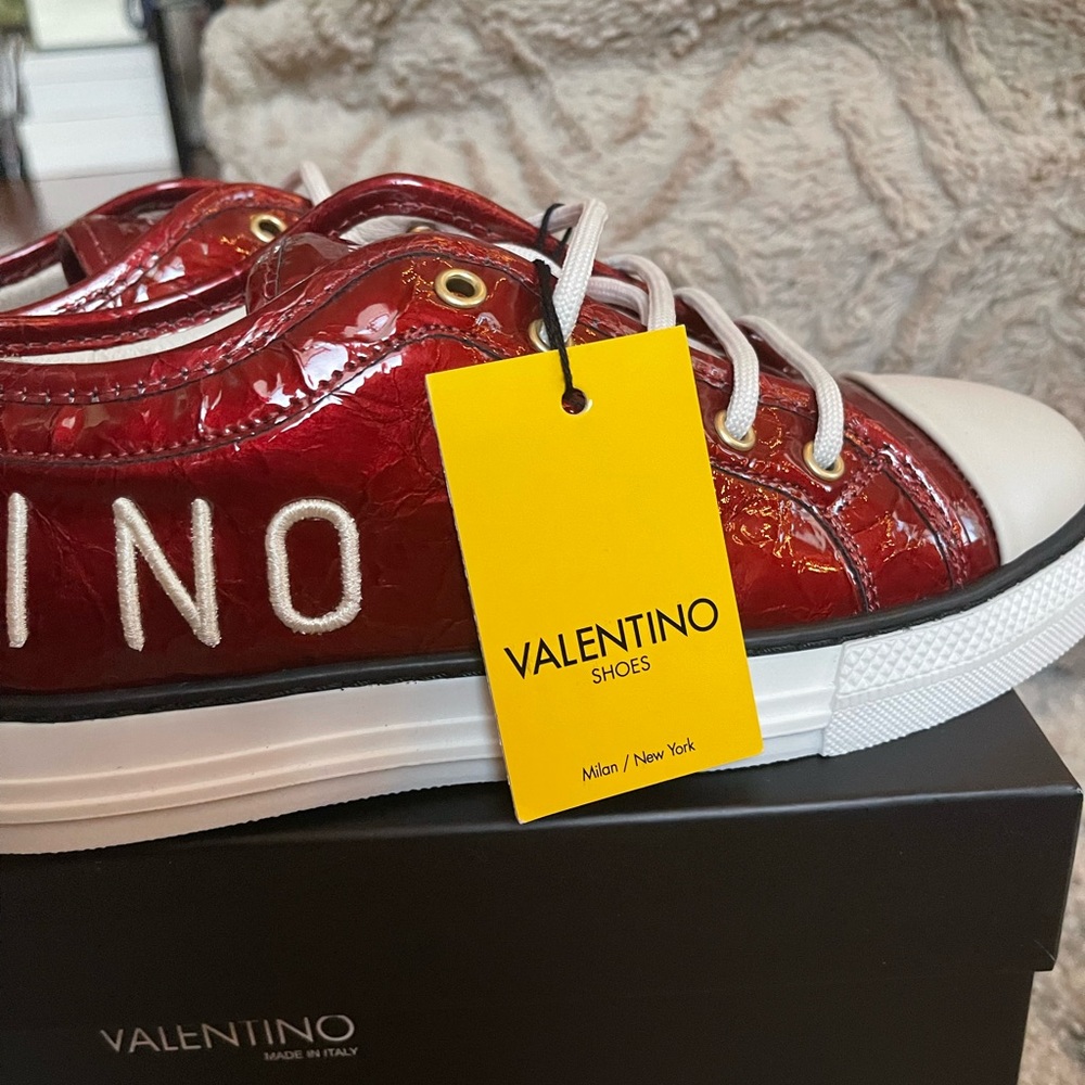 VALENTINO SNEAKERS